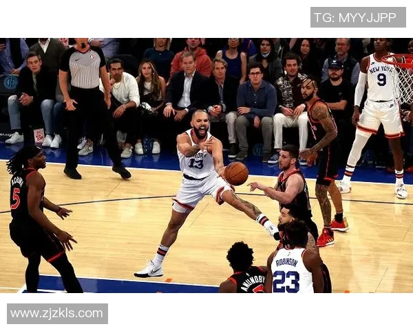 猛龙队豪取三连胜!英雄联盟赛场展现完美团队配合与战术执行 猛龙队豪取三连胜!英雄联盟赛场展现完美团队配合与战术执行